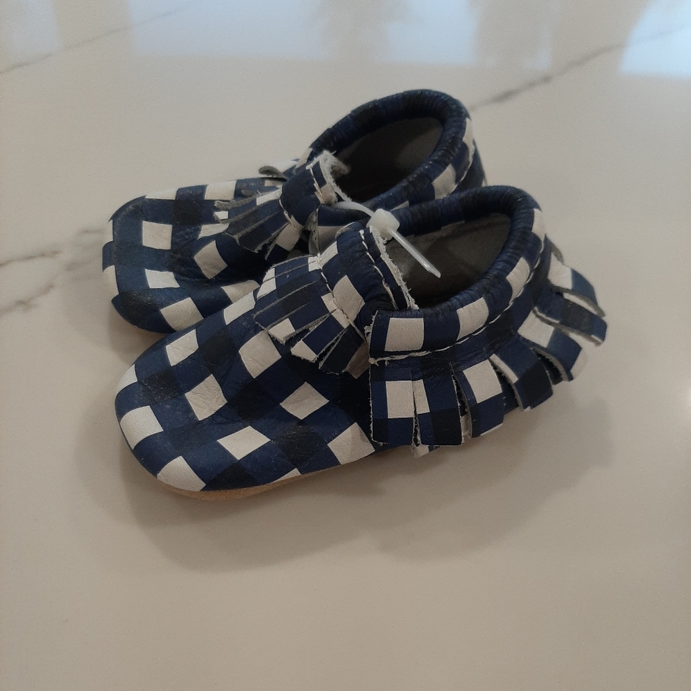 New Freshly Picked Gingham moccasins size 3